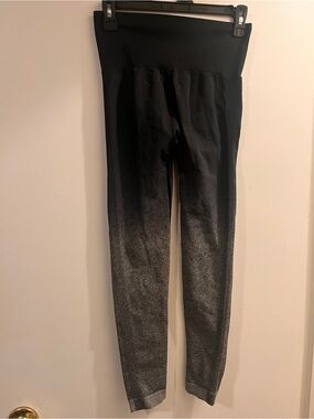 Black to Gray Ombre Leggings - Unbranded